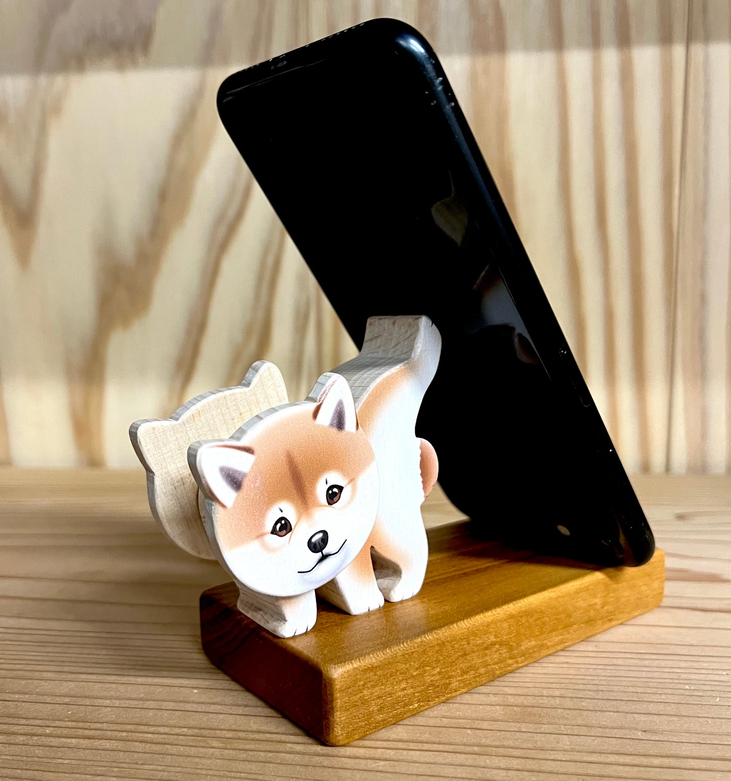 柴犬のスマホスタンド【君は放物線を見たか?】(リニューアル版)